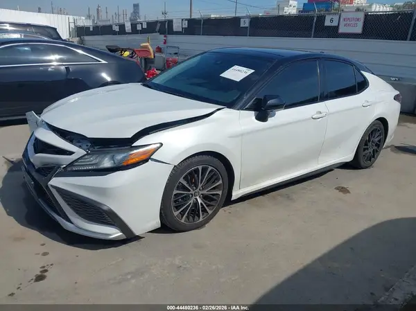 4T1K61AK0NU022234 2022 TOYOTA CAMRY - Image 2