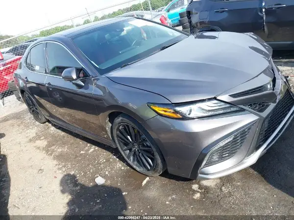 4T1K61AK0NU026400 2022 TOYOTA CAMRY - Image 1
