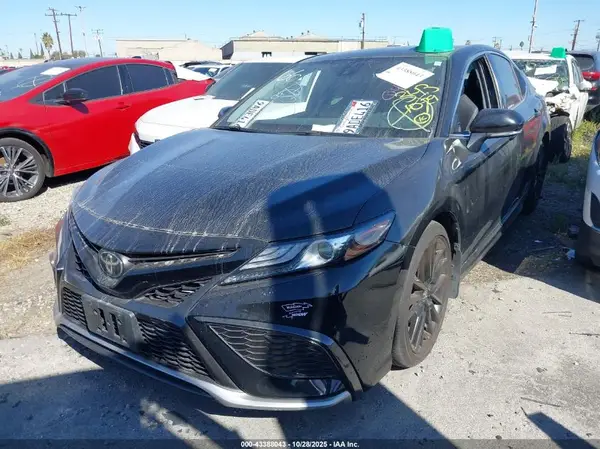 4T1K61AK0NU026672 2022 TOYOTA CAMRY - Image 2