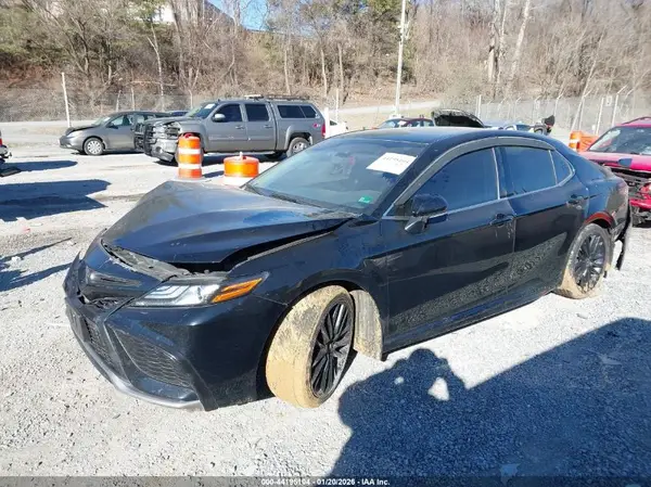 4T1K61AK0NU031290 2022 TOYOTA CAMRY - Image 2