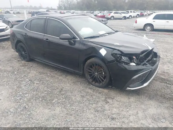 4T1K61AK0NU035131 2022 TOYOTA CAMRY - Image 1