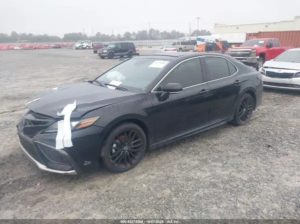 4T1K61AK0NU035131 2022 TOYOTA CAMRY - Image 2