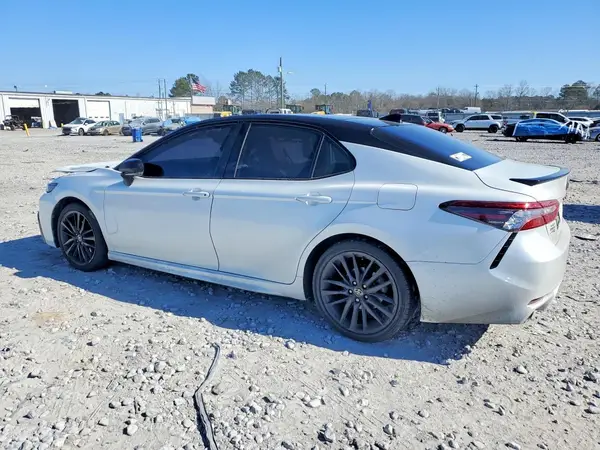 4T1K61AK0NU073913 2022 TOYOTA CAMRY - Image 2