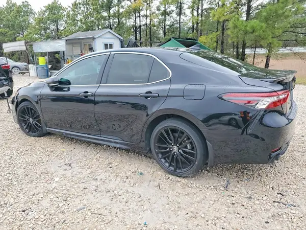4T1K61AK0NU076407 2022 TOYOTA CAMRY - Image 2