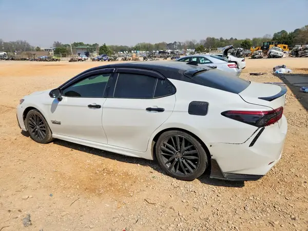 4T1K61AK0NU499715 2022 TOYOTA CAMRY - Image 2