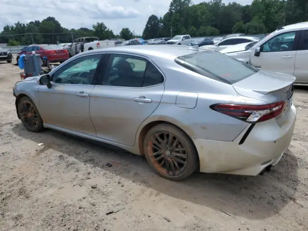 4T1K61AK0NU702134 2022 TOYOTA CAMRY - Image 2