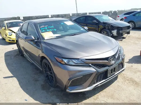 4T1K61AK0NU717491 2022 TOYOTA CAMRY - Image 1
