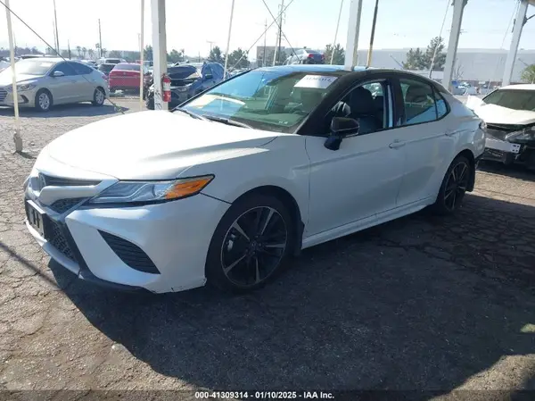 4T1K61AK1LU316593 2020 TOYOTA CAMRY - Image 2