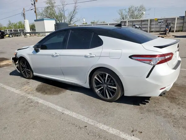 4T1K61AK1LU322281 2020 TOYOTA CAMRY - Image 2