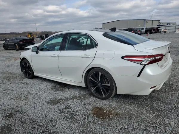 4T1K61AK1LU323656 2020 TOYOTA CAMRY - Image 2