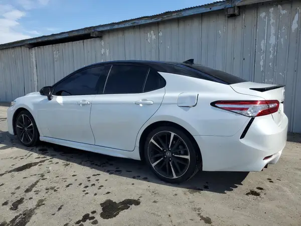4T1K61AK1LU325553 2020 TOYOTA CAMRY - Image 2