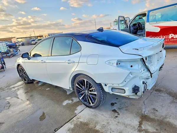 4T1K61AK1LU349285 2020 TOYOTA CAMRY - Image 2