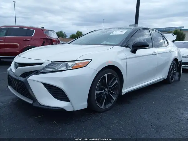 4T1K61AK1LU364143 2020 TOYOTA CAMRY - Image 2