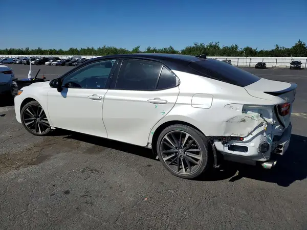 4T1K61AK1LU375532 2020 TOYOTA CAMRY - Image 2