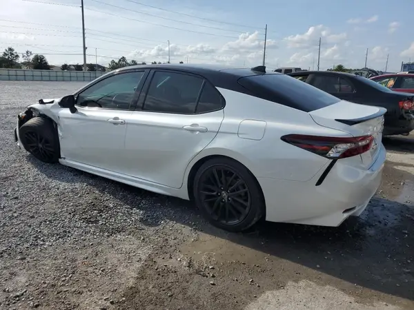 4T1K61AK1MU419434 2021 TOYOTA CAMRY - Image 2