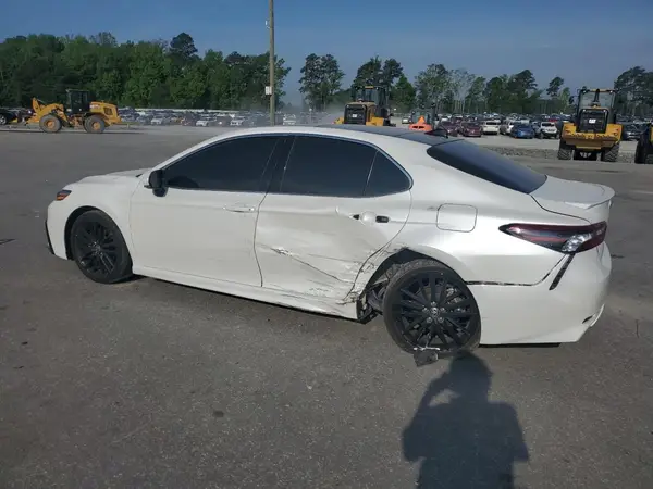 4T1K61AK1MU421863 2021 TOYOTA CAMRY - Image 2