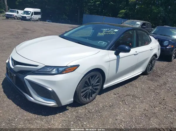4T1K61AK1MU431051 2021 TOYOTA CAMRY - Image 2