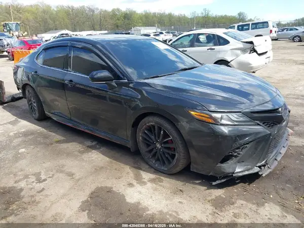 4T1K61AK1MU460047 2021 TOYOTA CAMRY - Image 1