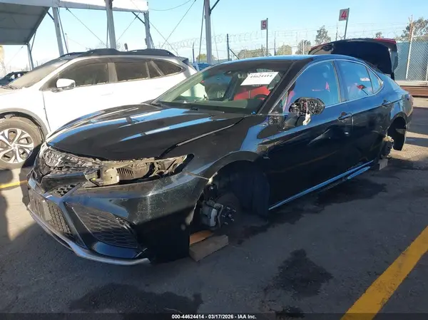 4T1K61AK1MU482548 2021 TOYOTA CAMRY - Image 2