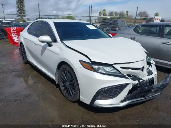 4T1K61AK1MU495283 2021 TOYOTA CAMRY - Image 1