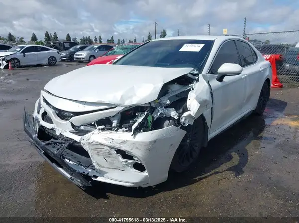 4T1K61AK1MU495283 2021 TOYOTA CAMRY - Image 2
