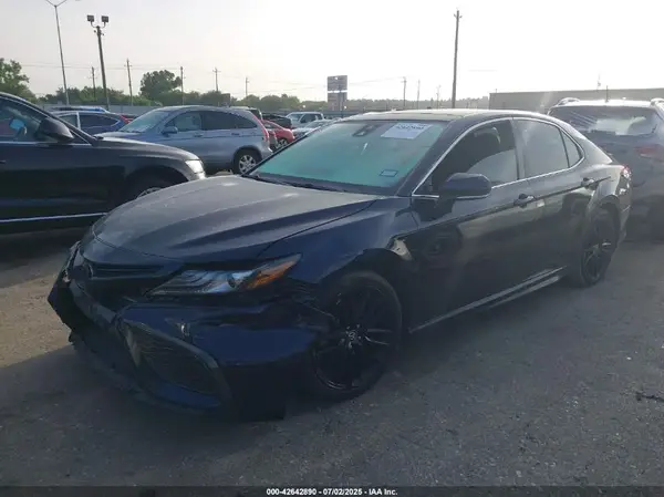 4T1K61AK1MU523941 2021 TOYOTA CAMRY - Image 2