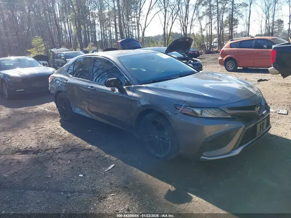 4T1K61AK1MU525818 2021 TOYOTA CAMRY - Image 1