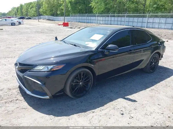 4T1K61AK1MU531537 2021 TOYOTA CAMRY - Image 2
