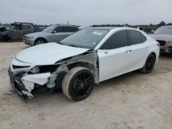 4T1K61AK1MU582987 2021 TOYOTA CAMRY - Image 1