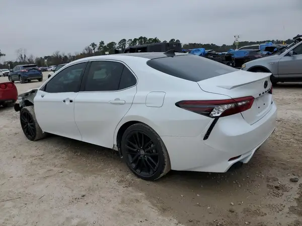 4T1K61AK1MU582987 2021 TOYOTA CAMRY - Image 2