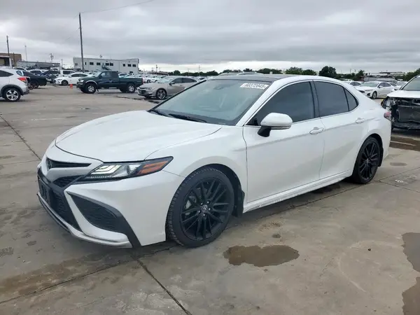 4T1K61AK1MU588076 2021 TOYOTA CAMRY - Image 1