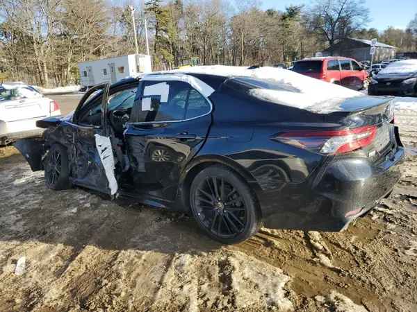 4T1K61AK1MU595612 2021 TOYOTA CAMRY - Image 2