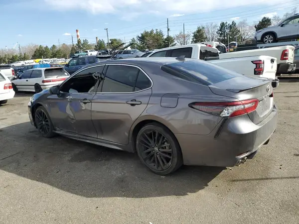 4T1K61AK1NU001280 2022 TOYOTA CAMRY - Image 2