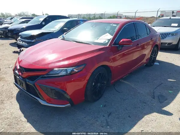 4T1K61AK1NU006141 2022 TOYOTA CAMRY - Image 2