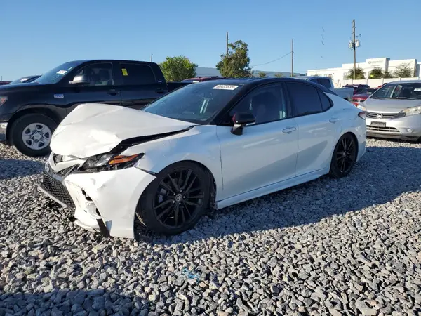4T1K61AK1NU010450 2022 TOYOTA CAMRY - Image 1