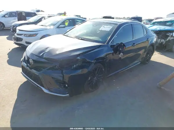 4T1K61AK1NU012635 2022 TOYOTA CAMRY - Image 2
