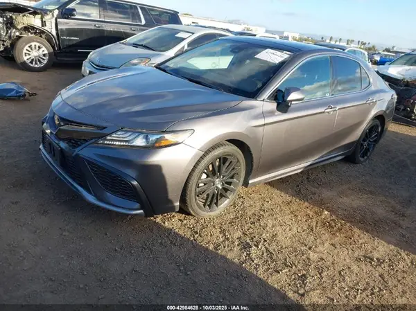 4T1K61AK1NU025952 2022 TOYOTA CAMRY - Image 2