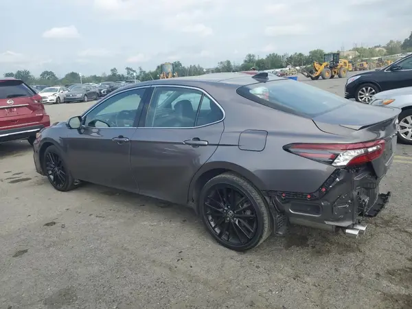 4T1K61AK1NU026647 2022 TOYOTA CAMRY - Image 2