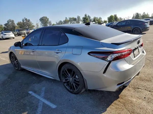 4T1K61AK1NU031766 2022 TOYOTA CAMRY - Image 2