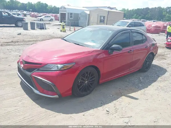 4T1K61AK1NU039995 2022 TOYOTA CAMRY - Image 2