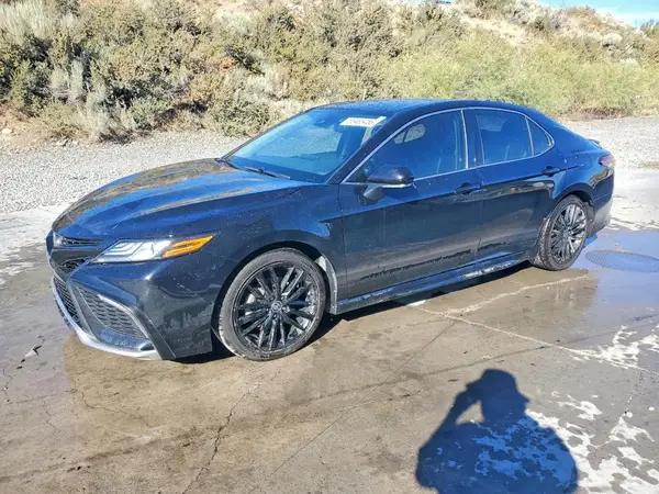 4T1K61AK1NU057591 2022 TOYOTA CAMRY - Image 1