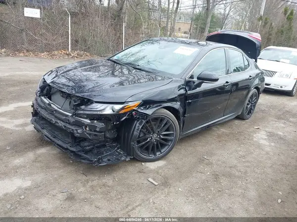 4T1K61AK1NU702983 2022 TOYOTA CAMRY - Image 2