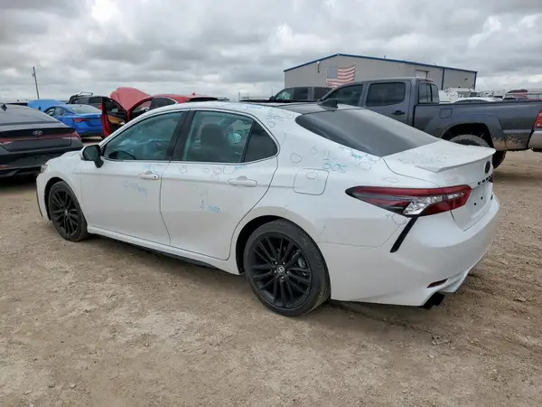 4T1K61AK1PU800396 2023 TOYOTA CAMRY - Image 2