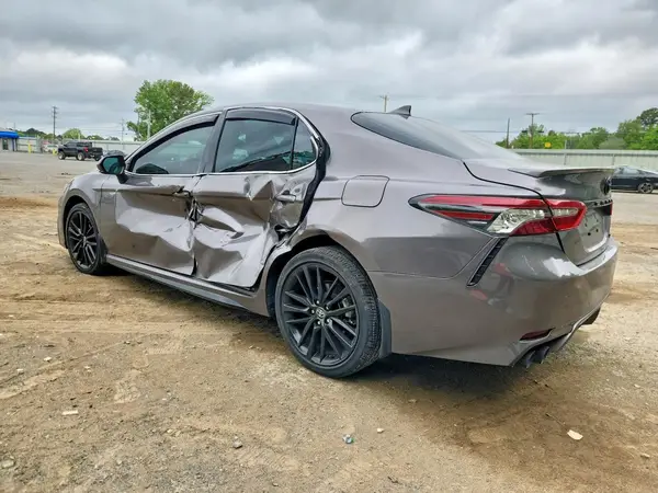 4T1K61AK1RU253682 2024 TOYOTA CAMRY - Image 2