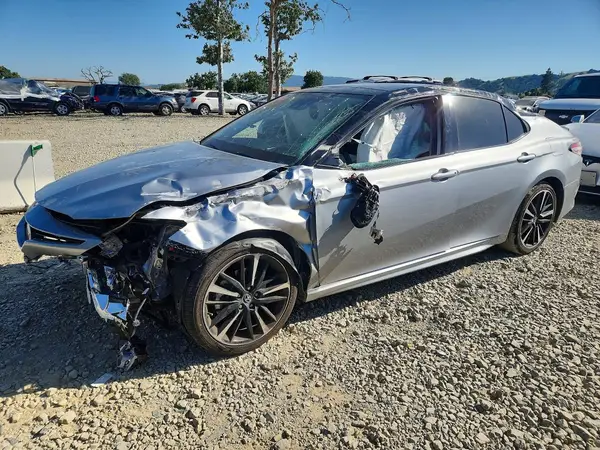 4T1K61AK2LU313833 2020 TOYOTA CAMRY - Image 1