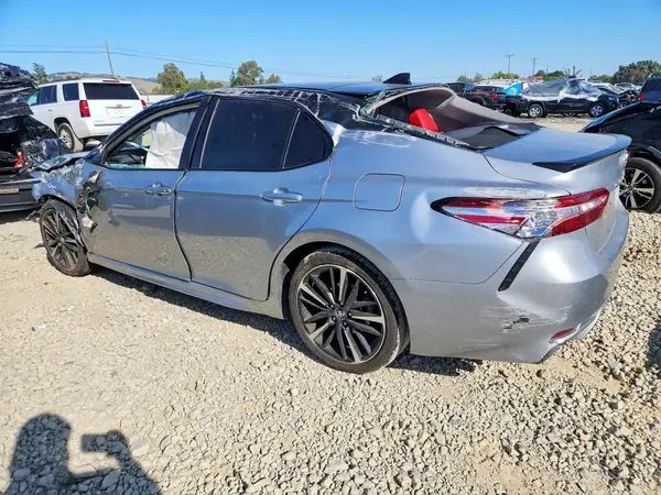 4T1K61AK2LU313833 2020 TOYOTA CAMRY - Image 2