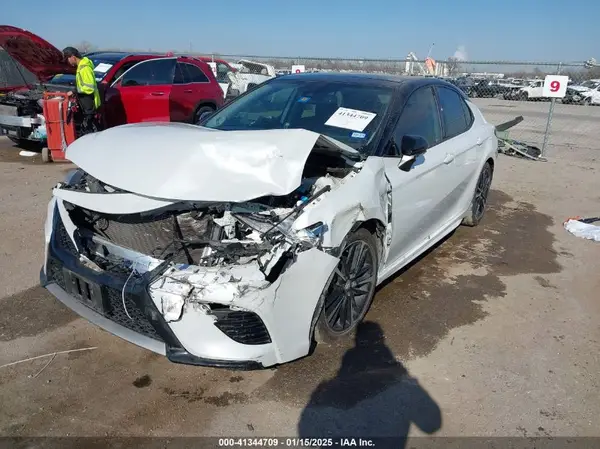 4T1K61AK2LU330230 2020 TOYOTA CAMRY - Image 2