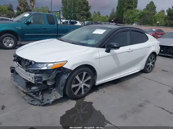 4T1K61AK2LU372980 2020 TOYOTA CAMRY - Image 2