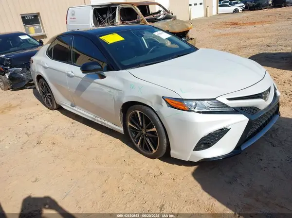 4T1K61AK2LU377001 2020 TOYOTA CAMRY - Image 1