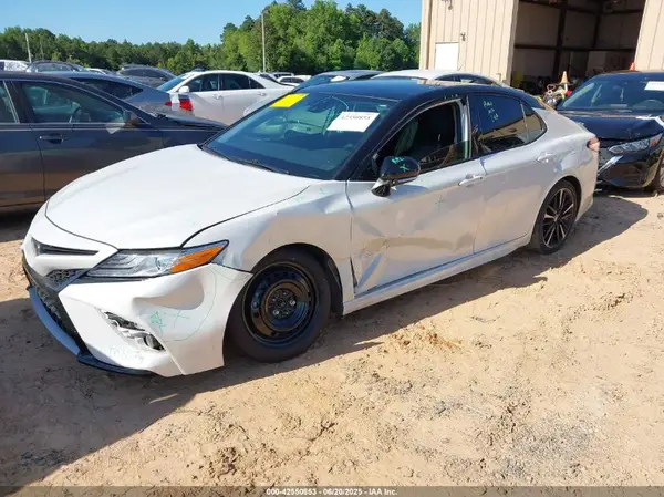 4T1K61AK2LU377001 2020 TOYOTA CAMRY - Image 2